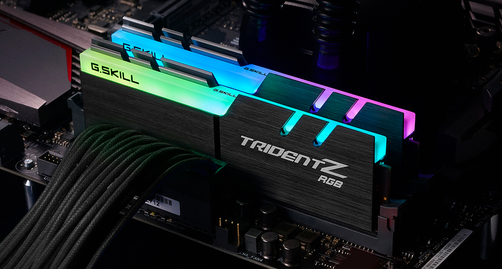 G.Skill Trident Z RGB F4-4000C18D-16GTZRB - 16 GB - 2 x 8 GB - DDR4 - 4000 MHz - 288-pin DIMM