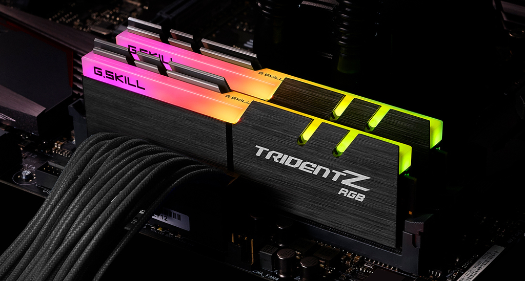 G.Skill Trident Z RGB F4-4000C18D-16GTZRB - 16 GB - 2 x 8 GB - DDR4 - 4000 MHz - 288-pin DIMM