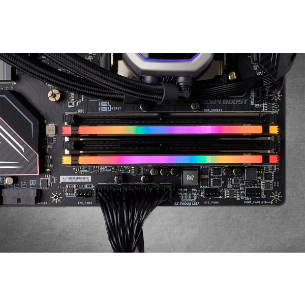 Corsair Vengeance CMW16GX4M2C3200C16 - 16 GB - 2 x 8 GB - DDR4 - 3200 MHz - 288-pin DIMM - Schwarz