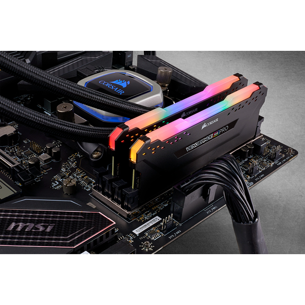 Corsair Vengeance CMW16GX4M2A2666C16 - 16 GB - 2 x 8 GB - DDR4 - 2666 MHz - 288-pin DIMM - Schwarz