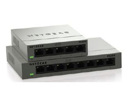 Netgear GS305 Switch 5 Port Gigabit Ethernet LAN Switch (Plug-and-Play Netzwerk Switch - LAN Verteiler - Hub energieffizient - lüfterlos - robustes Metallgehäuse) - Unmanaged - L2 - Gigabit Ethernet (10/100/1000) - Wandmontage